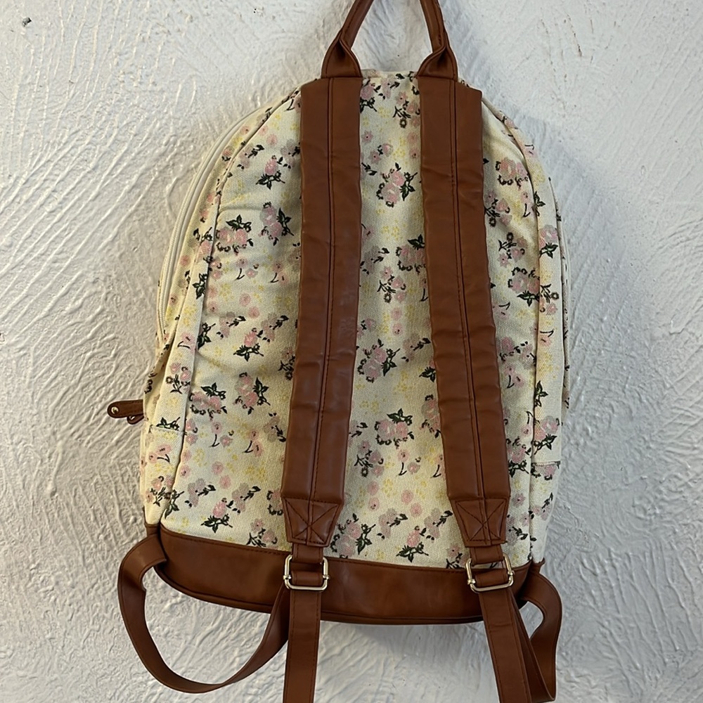 Miche backpack - Picture 2 of 4
